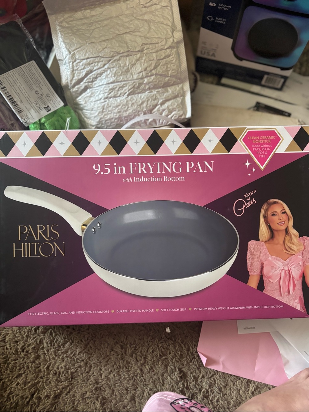 Paris Hilton White and Pink 9.5 in Ceramic Nonstick Frying Pan